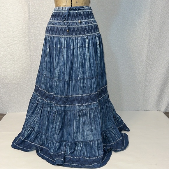 INDIGO & LACE 2 WAY DENIM SKIRT OR DRESS SIZE LARGE - Picture 11 of 16